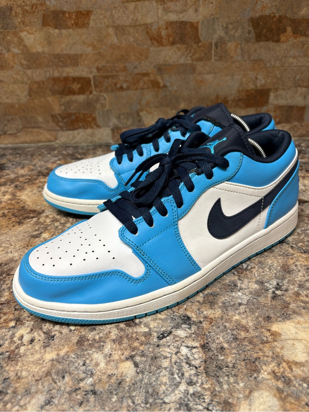 Nike Air Jordan 1 Low Retro UNC 2021 Size 11.5